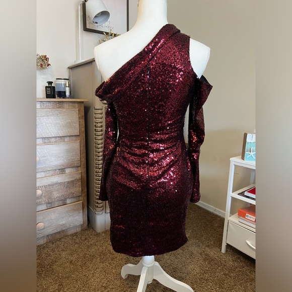 One Shoulder Sequin Formal Dress - Picture 4 of 6